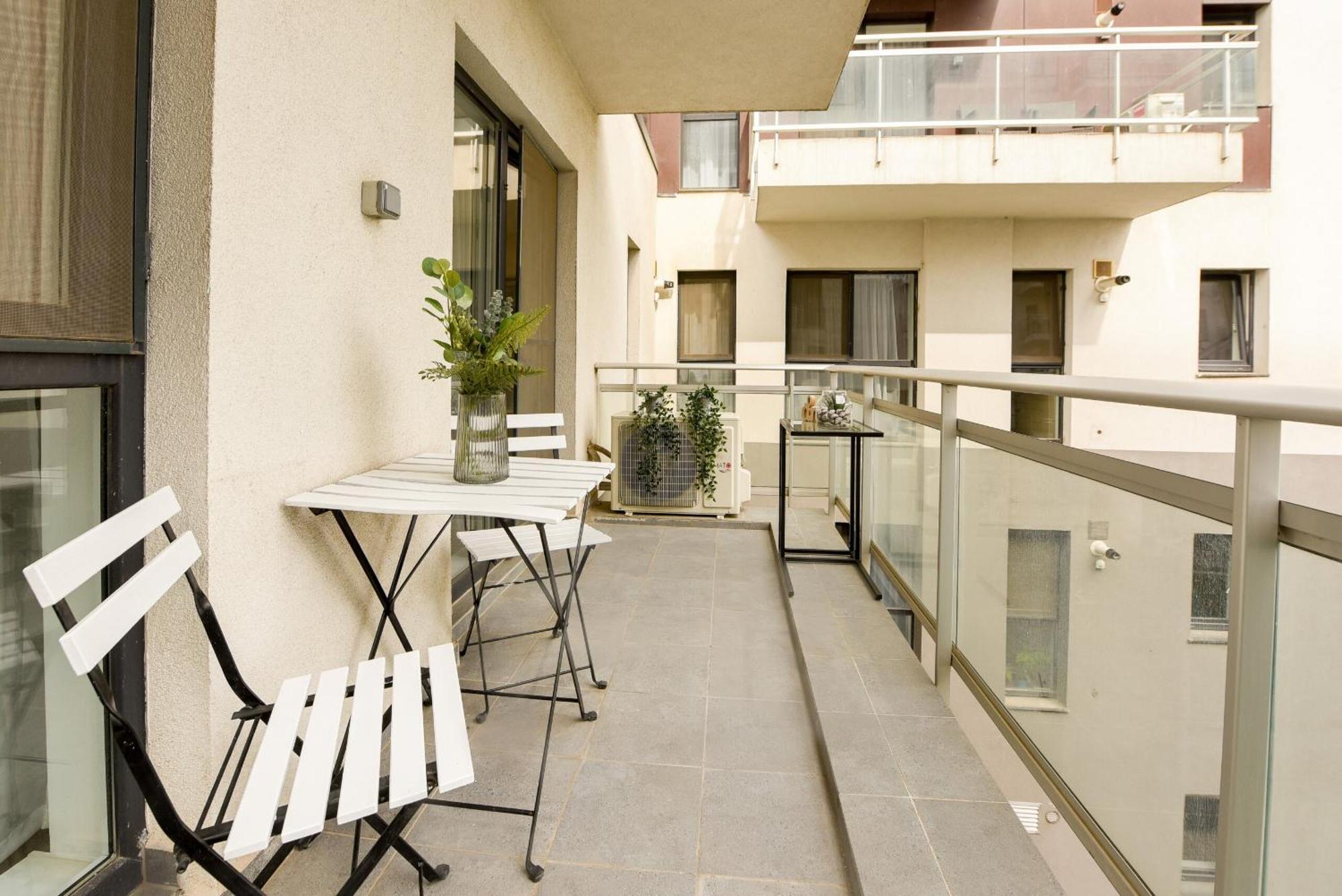 Perfect Stay: Urban Heaven In Aviatiei Business Area بوخارست الغرفة الصورة