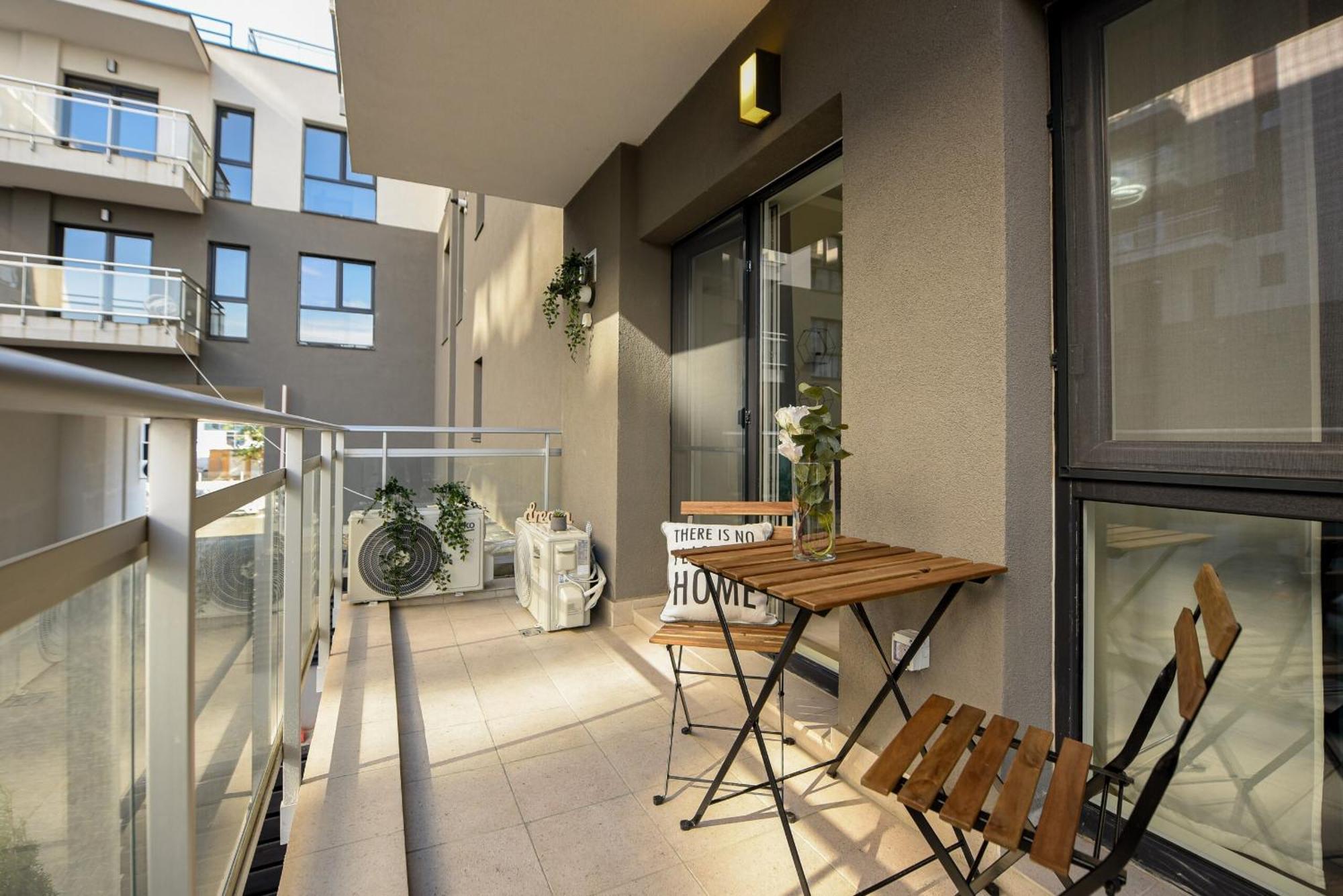 Perfect Stay: Urban Heaven In Aviatiei Business Area بوخارست الغرفة الصورة